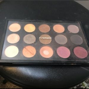 MAC 15 Pan Eyeshadow Palette